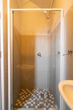 Hasate Guest House ,4 st james street Oakdale Belliville Cape Town South Africa